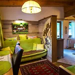 Moroder Haus 3* מאיירהופן
